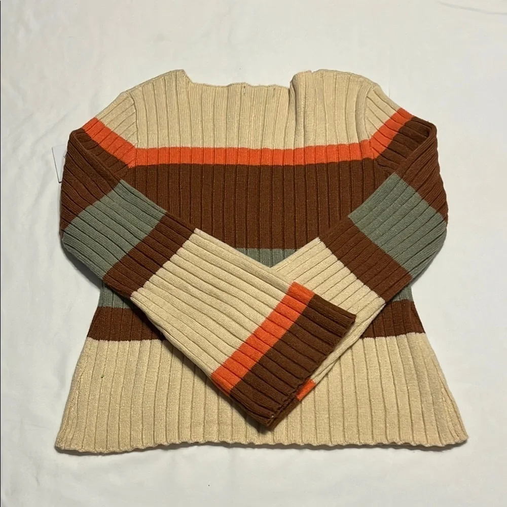 Brown and Orange Crew Neck Sweater with Earthy Tones